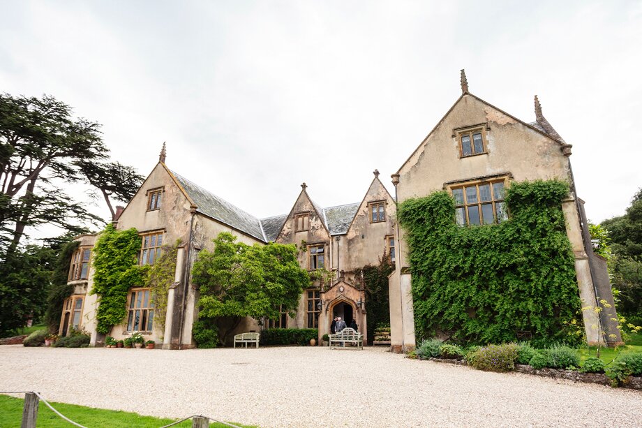 devon wedding at combe farm